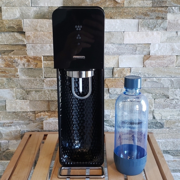 SodaStream Source Sparkling Water Maker Black - Picture 2 of 8